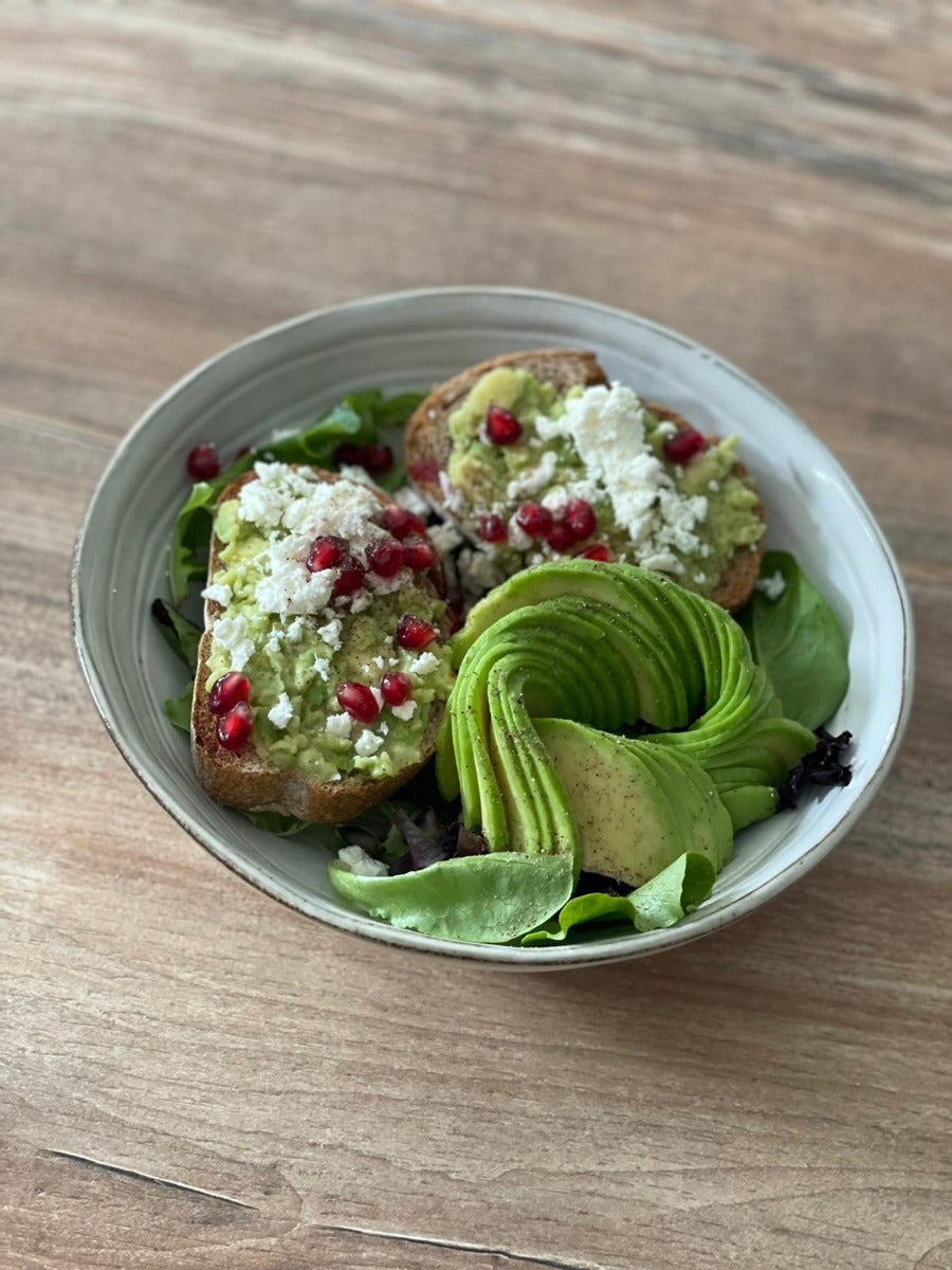 Toasts avocat feta