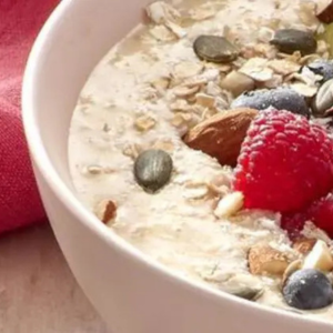 porridge healthy disposé dans un bol