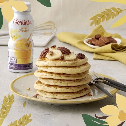 Pancakes noix de pécan banane avec un boisson Gerlinéa vanille 